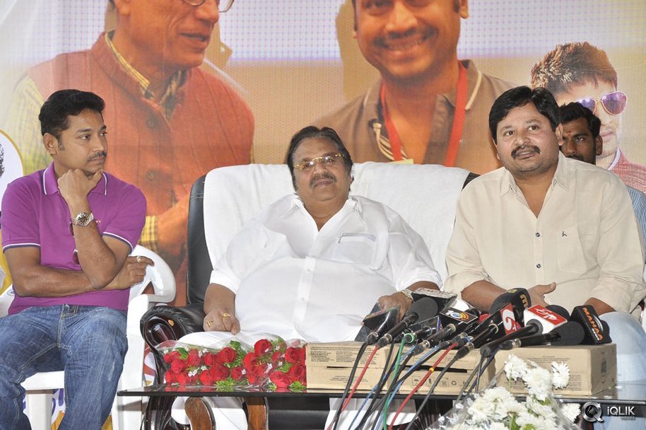 Dasari-Appreciates-Krishnamma-Kalipindi-Iddarini-Team
